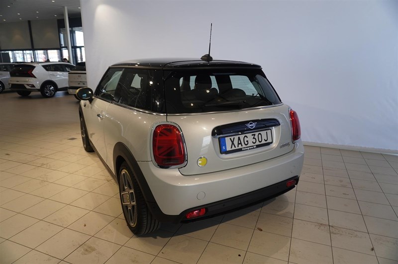 SE Essential Navi LED Kamera Keyless_3