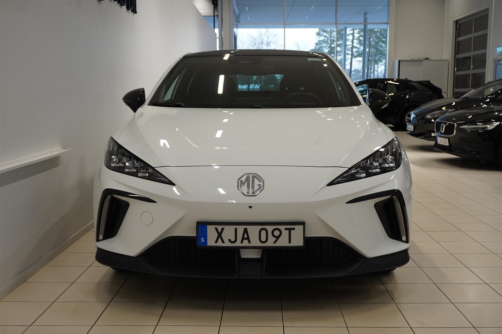 Lux 64 kWh 360 Navi App 2.99% Ränta_1