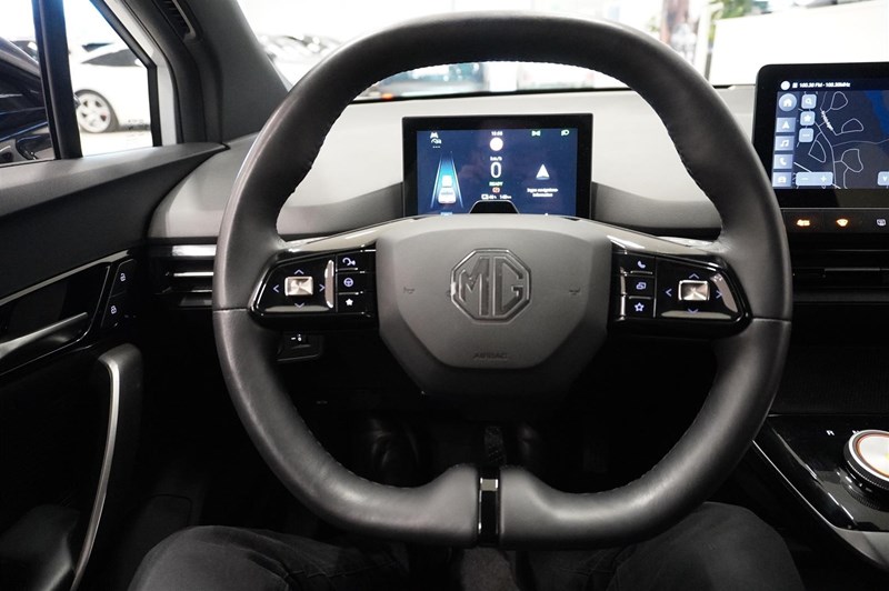 Lux 64 kWh 360 Navi App 2.99% Ränta_12
