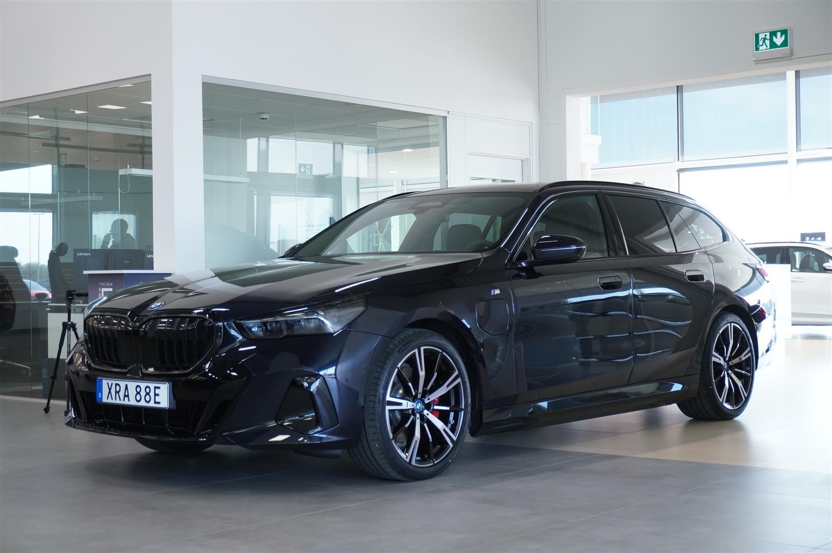Touring M Sport Business Ed Drag H K DA Pro