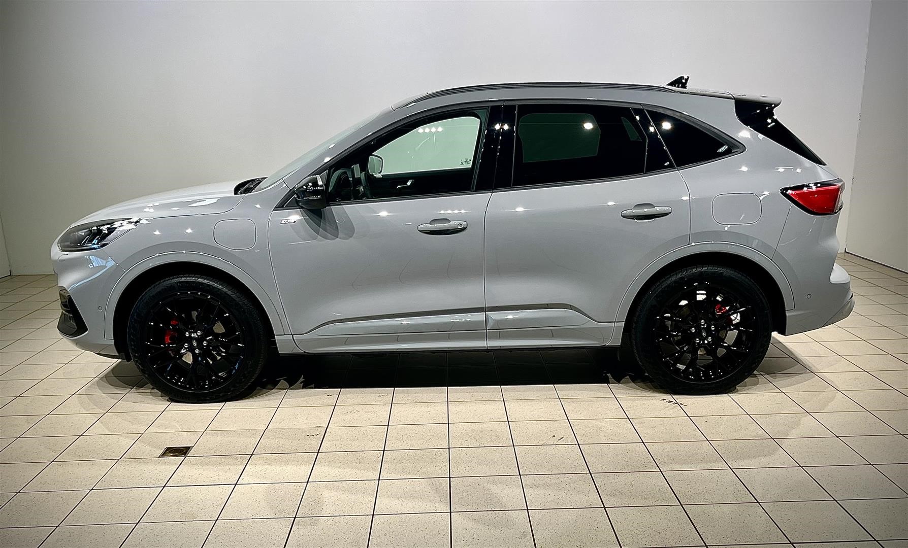 ST-Line X Graphite Tech 2.5 Plug-In Hybrid FWD 225hk Business Edition -Kampanj_1