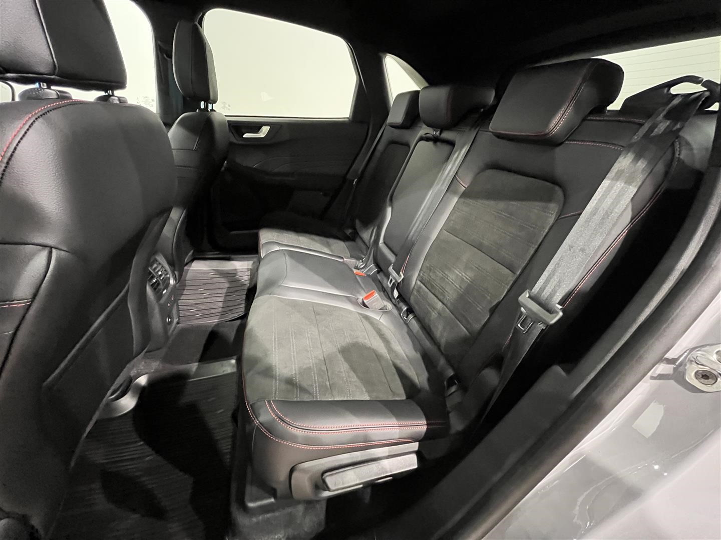 ST-Line X Graphite Tech 2.5 Plug-In Hybrid FWD 225hk Business Edition -Kampanj_6