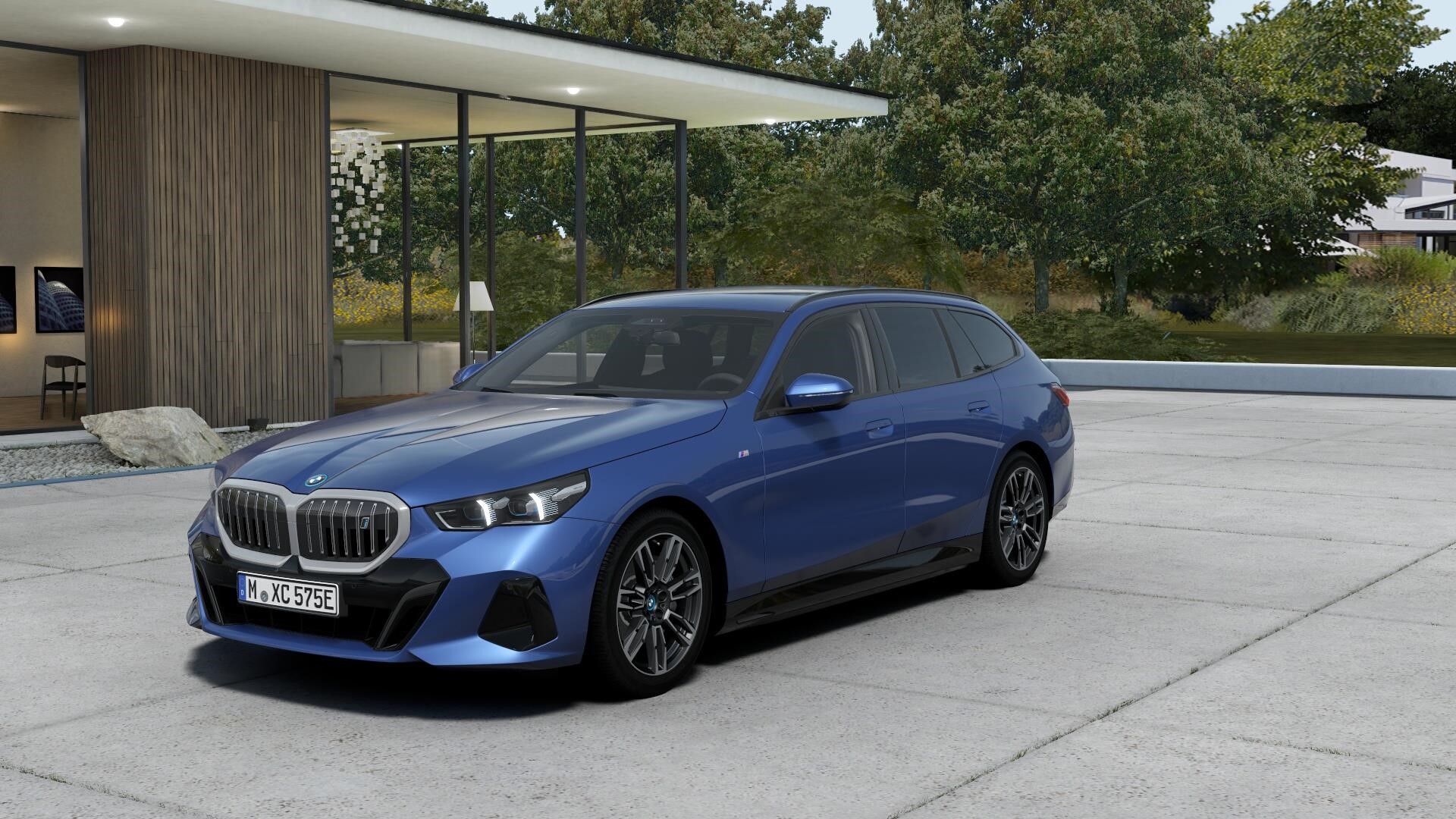 Touring M Sport Active Launch Edition Drag Rattvärme