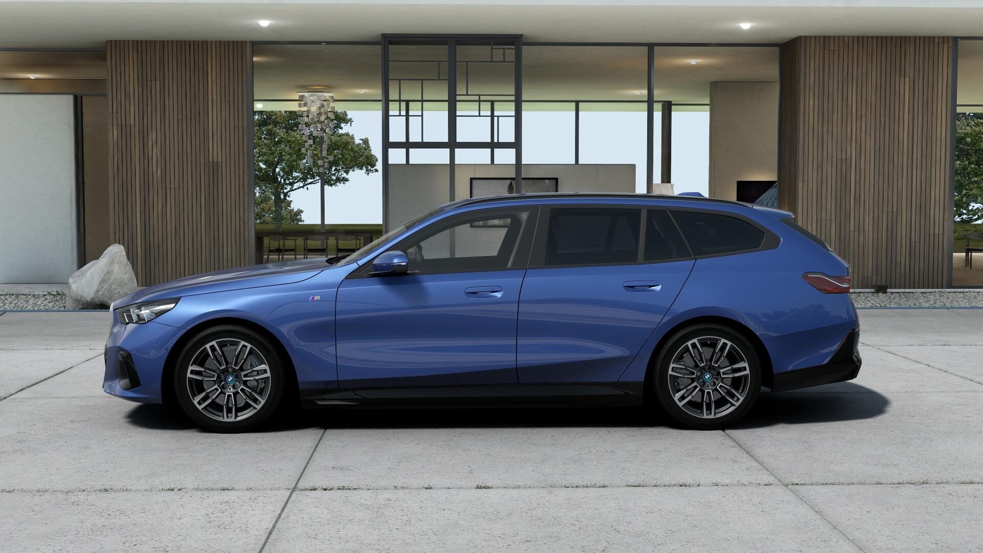 Touring M Sport Active Launch Edition Drag Rattvärme_3