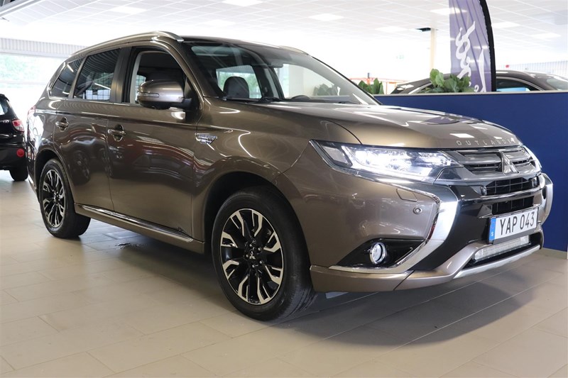 Mitsubishi Outlander 2.0 Plug-In Hybrid Business Nav Safety 4WD