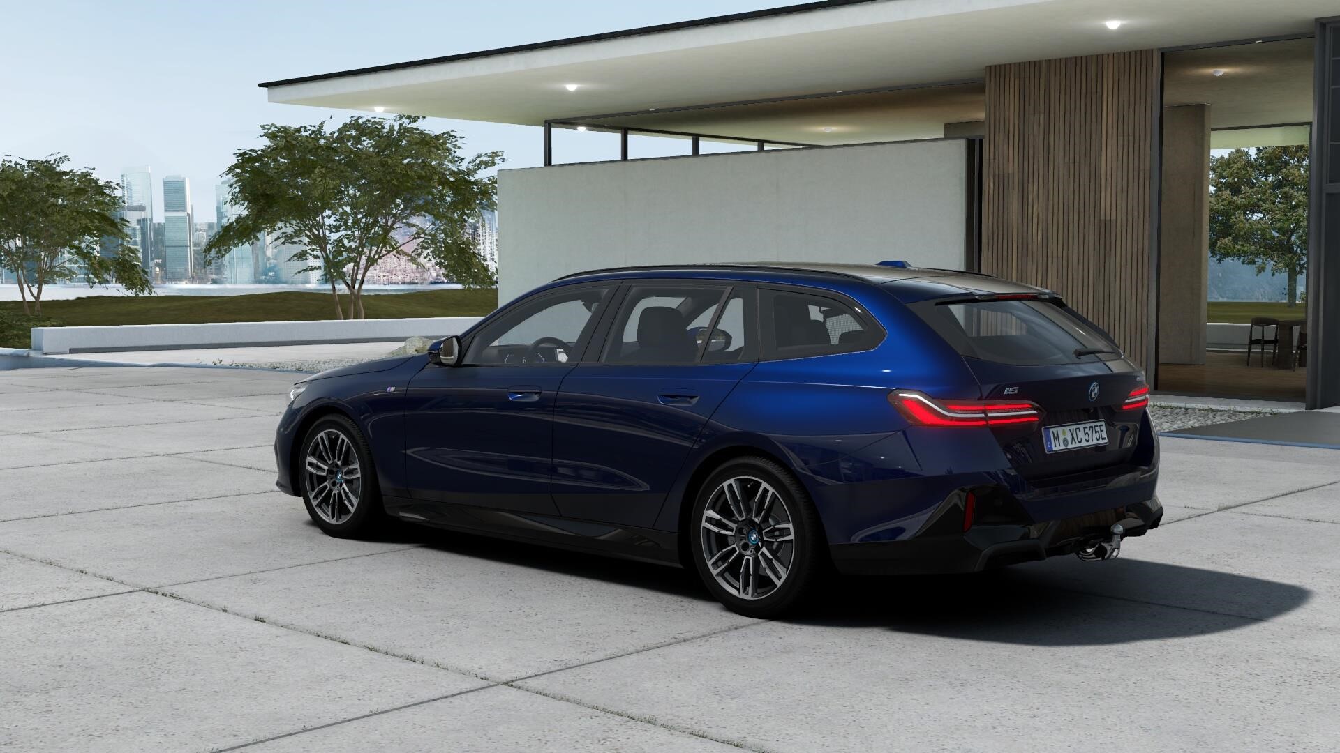 Touring M Sport Business Launch Ed Drag_1