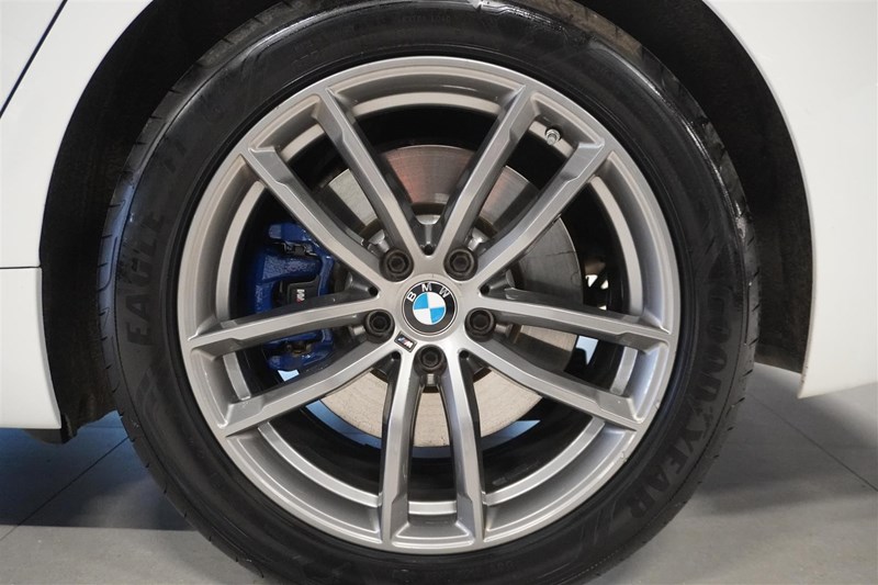 Touring M Sport Innovation Drag Pano H K HUD_2
