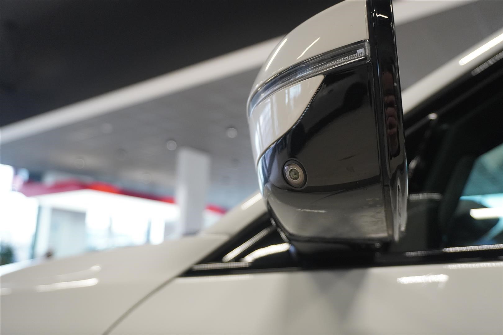 Touring M Sport Innovation Drag Pano H K HUD_8