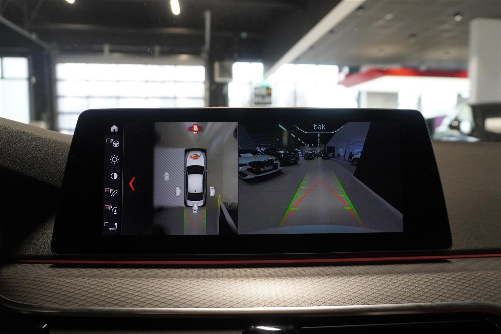 Touring M Sport Innovation Drag Pano H K HUD_9