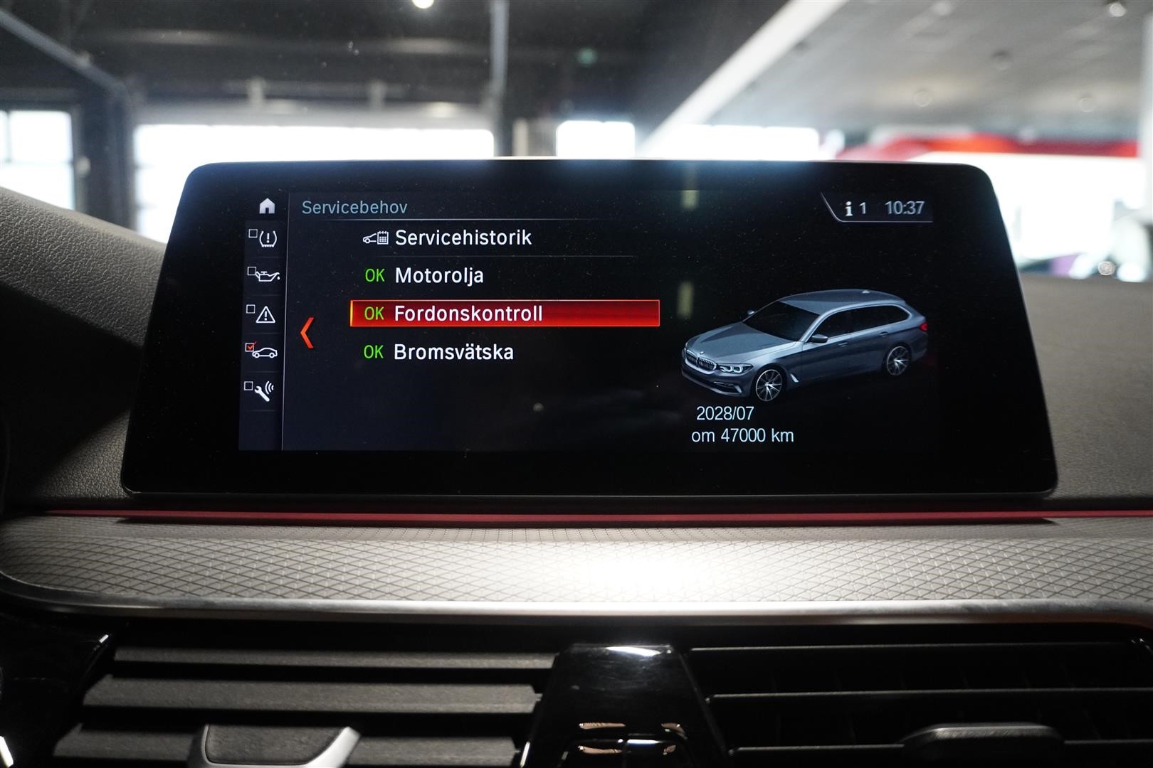 Touring M Sport Innovation Drag Pano H K HUD_12