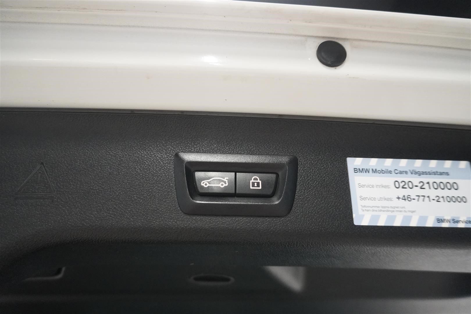 Touring M Sport Innovation Drag Pano H K HUD_25