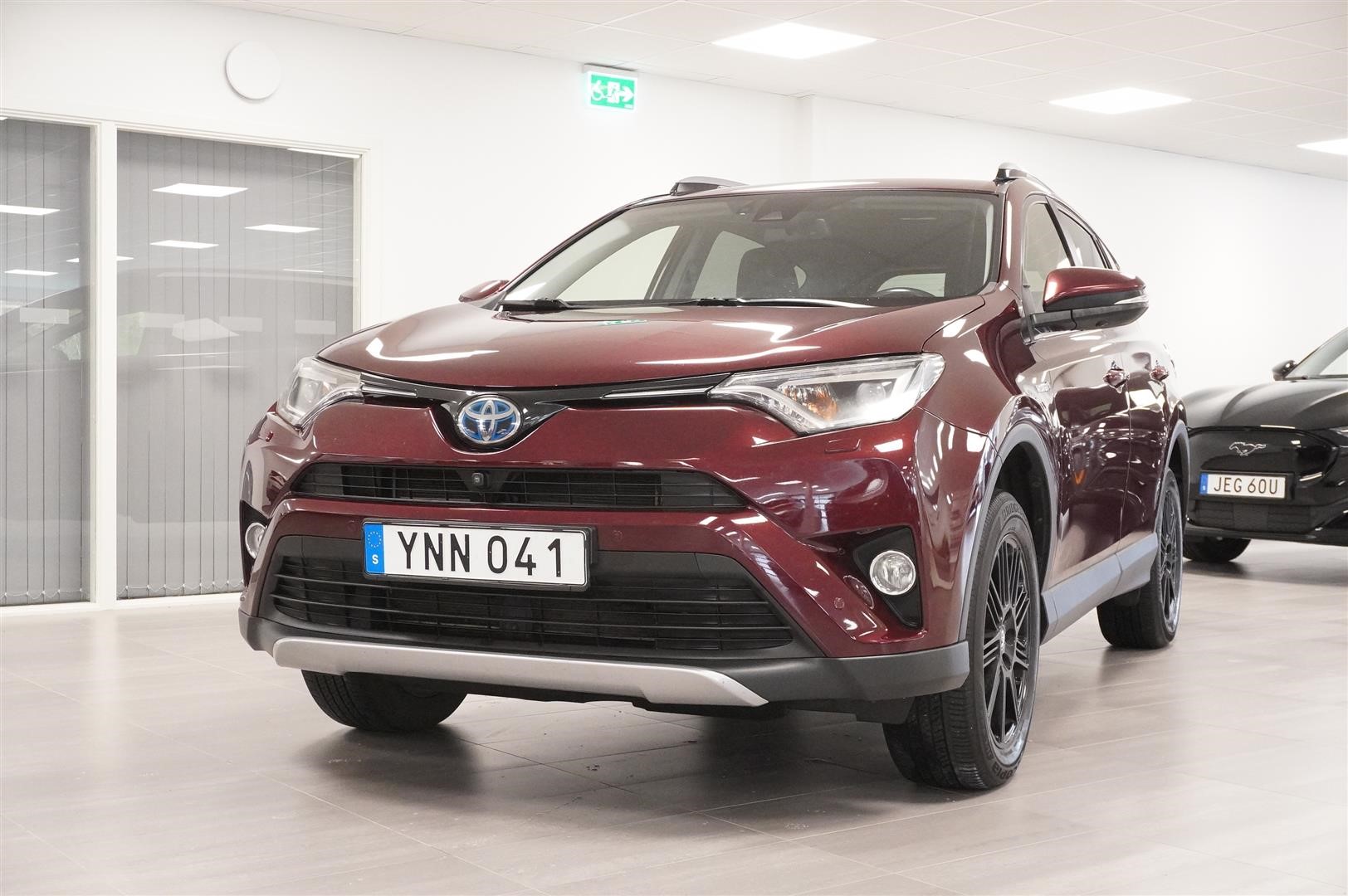 Toyota RAV4 Hybrid E-Four 2.5 I AWD E-Cvt Executive_4