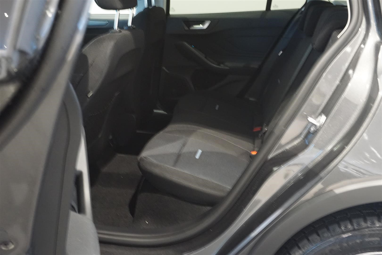 Active Kombi 1.0T EcoBoost MHEV 125hk E85 Edition 7-DCT_5