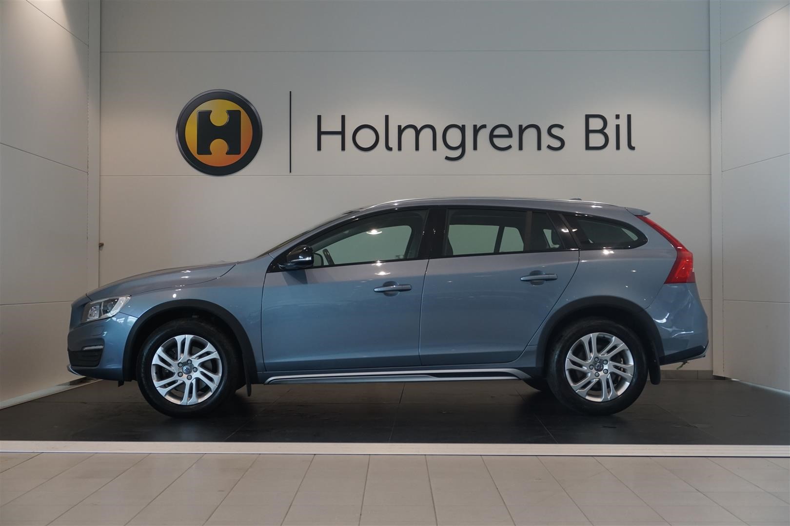 Volvo V60 D3 Cross Country Classic Momentum 150hk_1