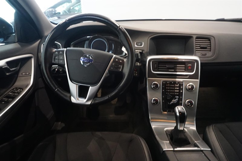 Volvo V60 D3 Cross Country Classic Momentum 150hk_5