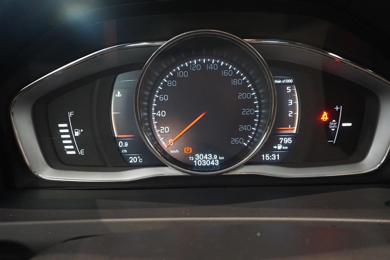 Volvo V60 D3 Cross Country Classic Momentum 150hk_7
