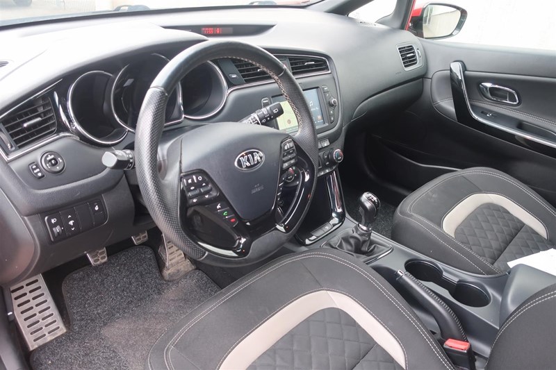 KIA Ceed SW 1.6 GDi GT L_3