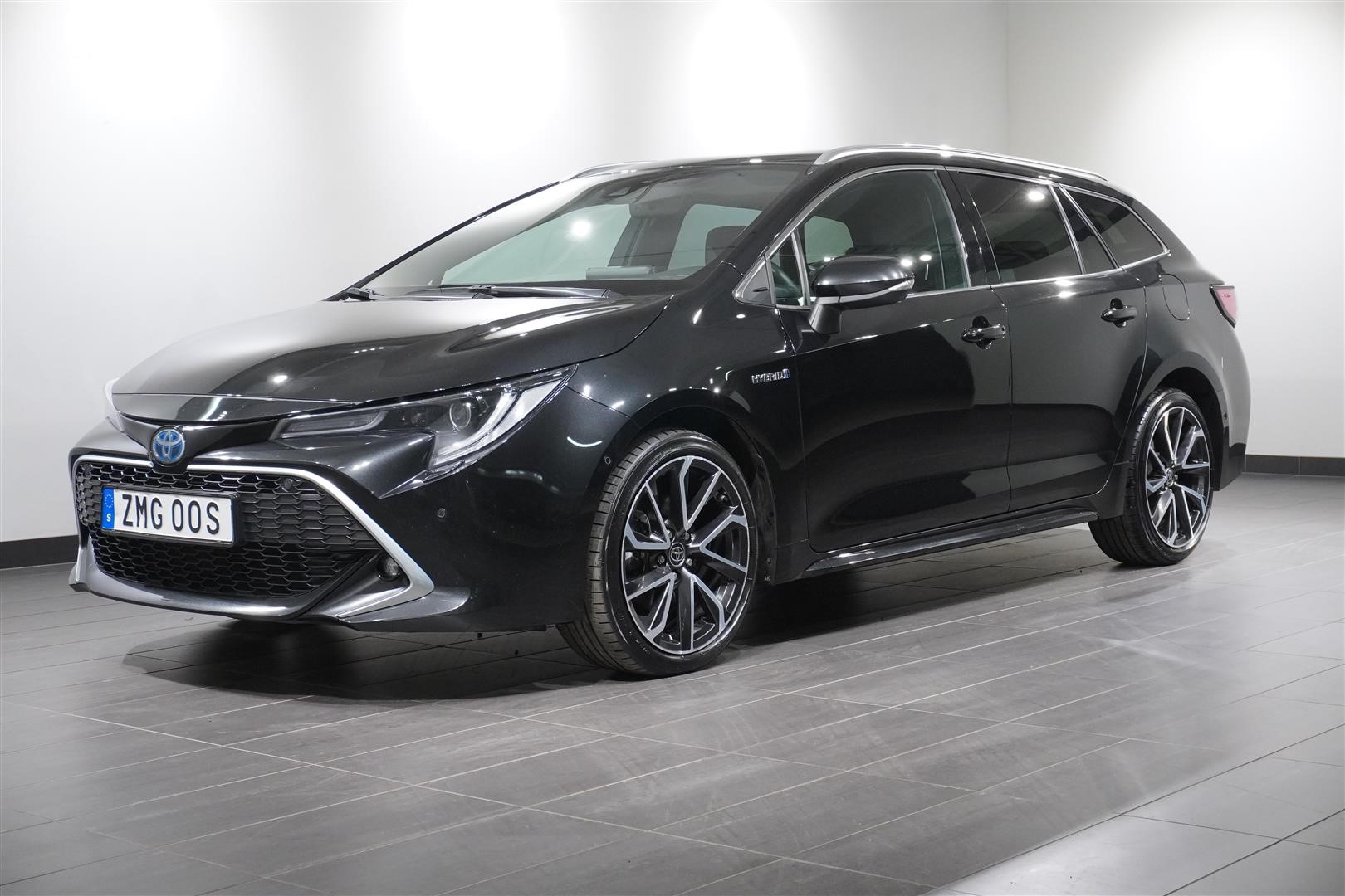 Touring Sport Hybrid E-Cvt 184hk Executive Kamera HUD