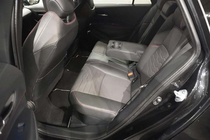 Touring Sport Hybrid E-Cvt 184hk Executive Kamera HUD_4