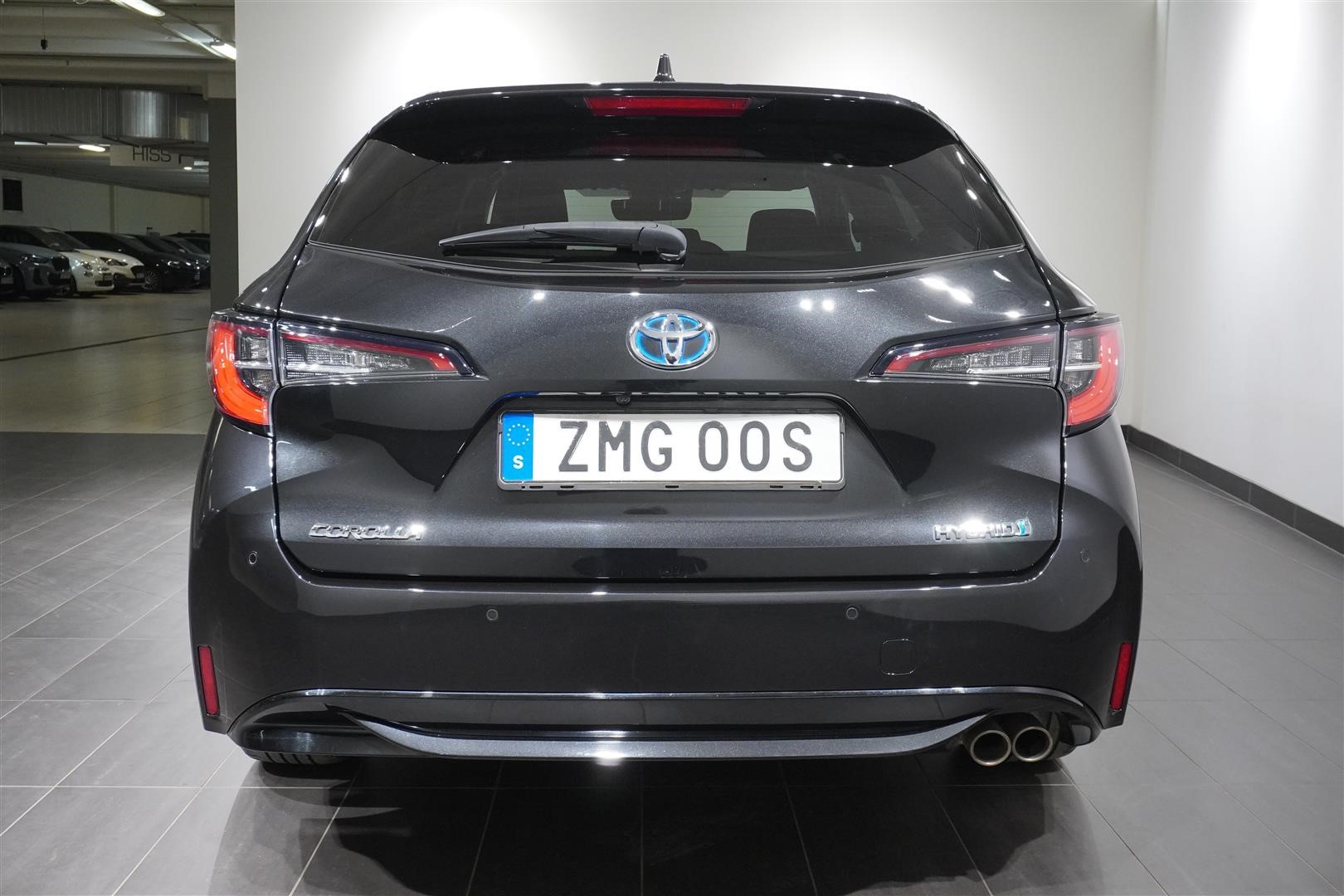 Touring Sport Hybrid E-Cvt 184hk Executive Kamera HUD_9