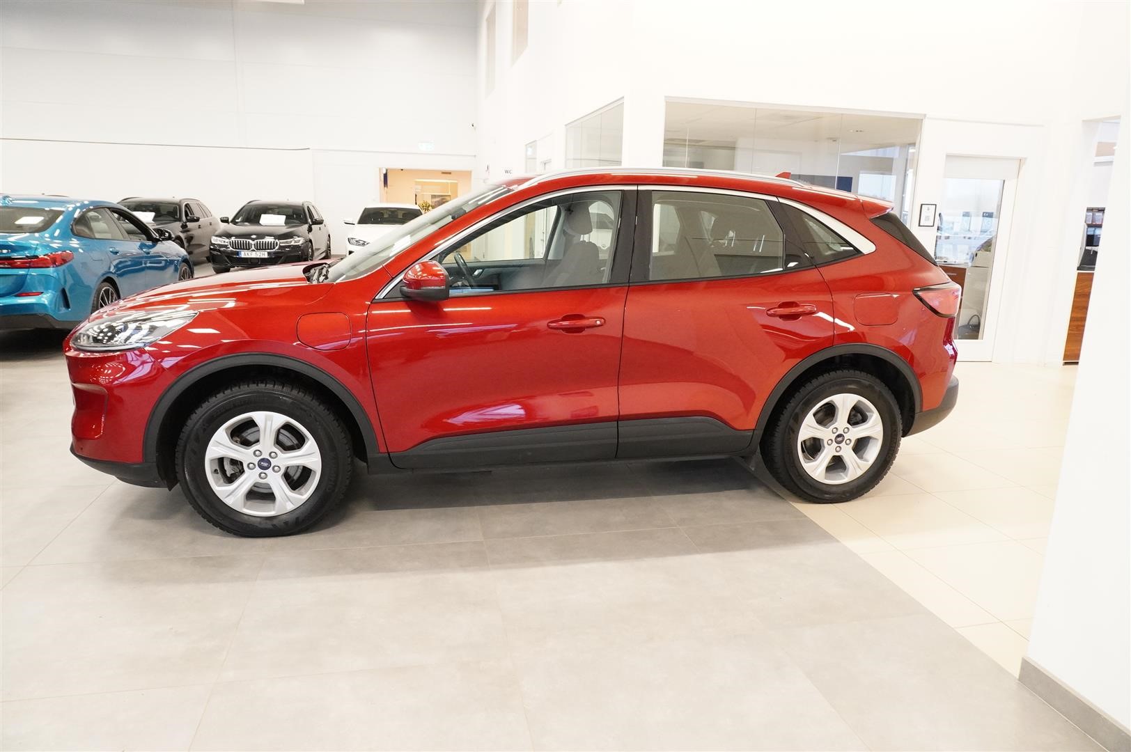 PHEV 225hk CVT Titanium Vinterpaket_1